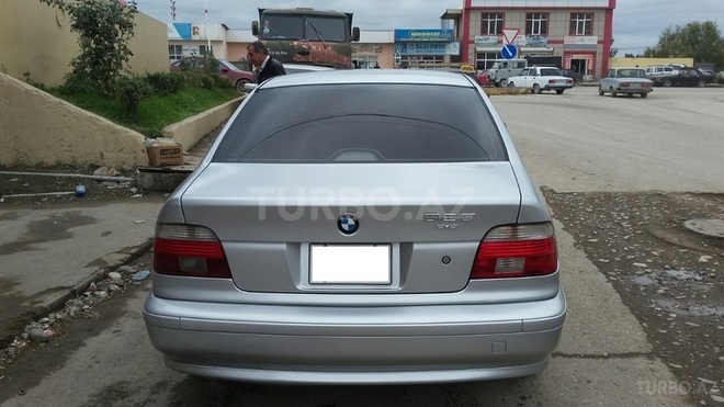 BMW 525 2002, 195,000 km - 2.5 l - Quba