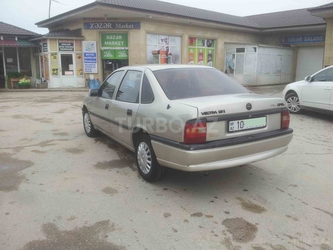 Opel Vectra 1993, 360,000 km - 1.8 l - Bakı
