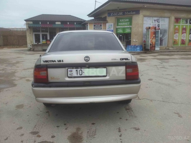 Opel Vectra 1993, 360,000 km - 1.8 l - Bakı