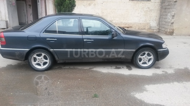 Mercedes C 200 1996, 294,000 km - 2.0 l - Bakı