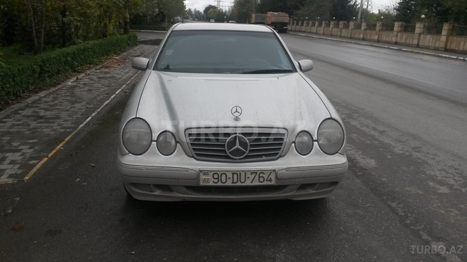 Mercedes E 320 1999, 275,000 km - 3.2 l - Sumqayıt