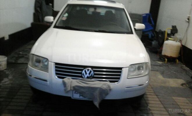 Volkswagen Passat 2001, 16,000 km - 2.5 l - Bakı