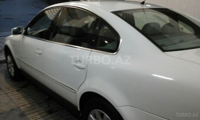 Volkswagen Passat 2001, 16,000 km - 2.5 l - Bakı