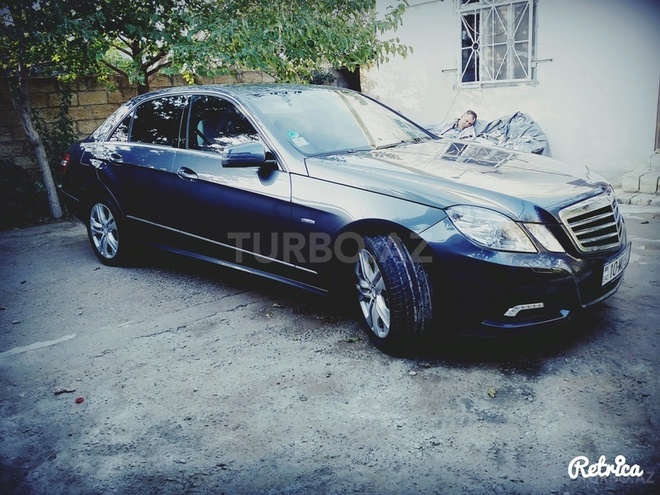 Mercedes E 250 2009, 209,000 km - 2.1 l - Sumqayıt