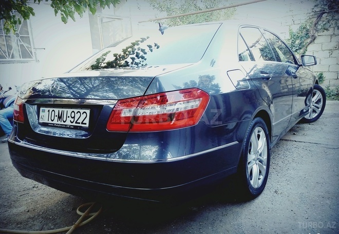 Mercedes E 250 2009, 209,000 km - 2.1 l - Sumqayıt
