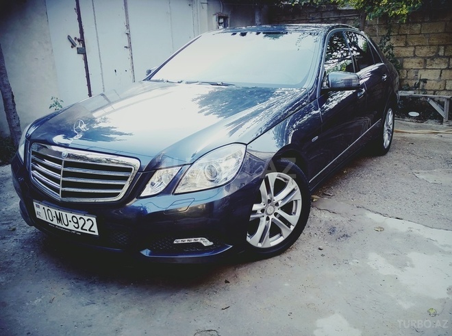 Mercedes E 250 2009, 209,000 km - 2.1 l - Sumqayıt