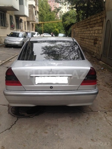 Mercedes C 200 1999, 270,000 km - 2.0 l - Bakı