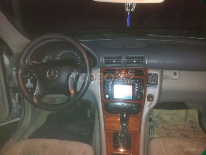 Mercedes C 200 2000, 255,000 km - 2.0 л - Bakı
