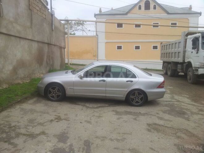 Mercedes C 200 2000, 255,000 km - 2.0 л - Bakı
