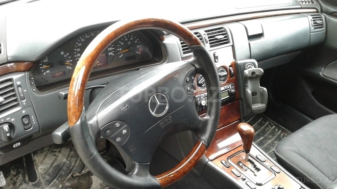 Mercedes E 240 2000, 210,000 km - 2.4 l - Şəmkir