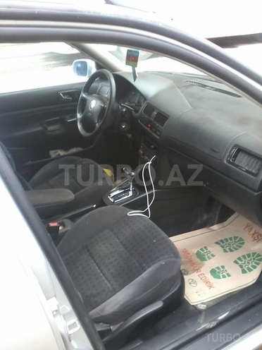 Volkswagen Golf 2000, 233,000 km - 2.0 l - Bakı