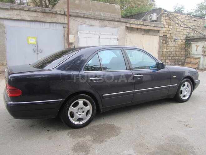 Mercedes E 220 1998, 344,500 km - 2.2 l - Bakı