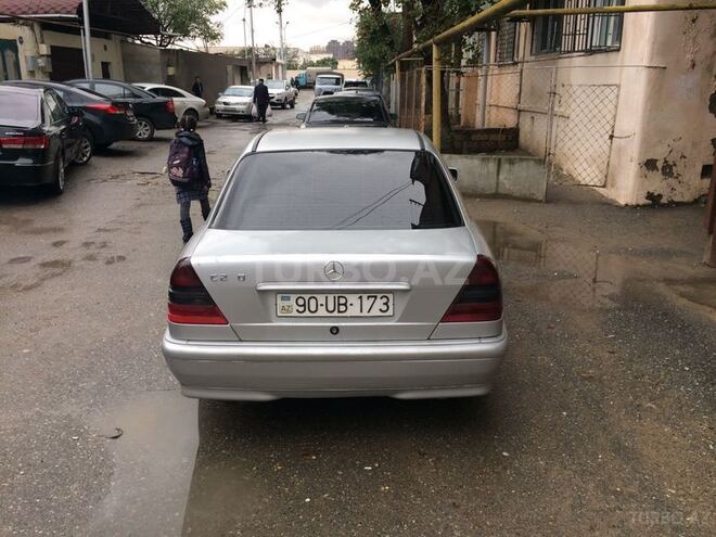 Mercedes C 180 1999, 135,000 km - 1.8 l - Bakı