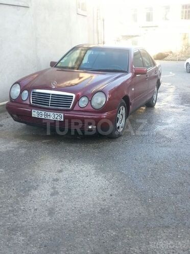 Mercedes E 220 1998, 232,000 km - 2.2 л - Bakı