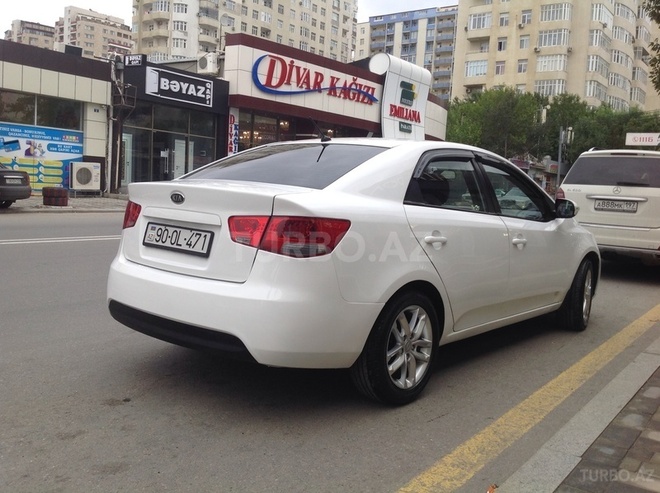 Kia Cerato 2010, 136,000 km - 1.6 l - Bakı