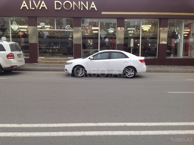 Kia Cerato 2010, 136,000 km - 1.6 l - Bakı