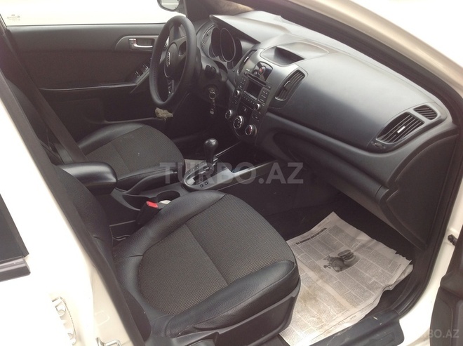 Kia Cerato 2010, 136,000 km - 1.6 l - Bakı