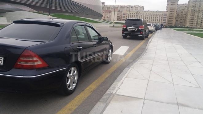 Mercedes C 200 2000, 18,000 km - 2.0 l - Bakı