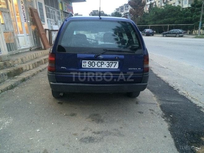 Opel Astra 1997, 150,000 km - 1.6 l - Bakı