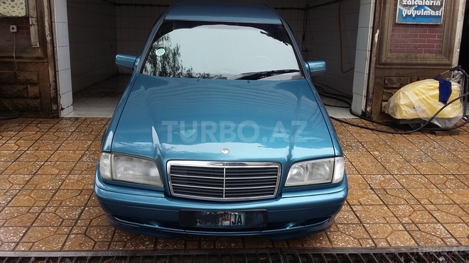 Mercedes C 220 1999, 350,000 km - 2.2 l - Bakı
