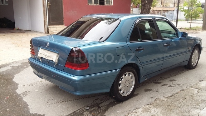 Mercedes C 220 1999, 350,000 km - 2.2 l - Bakı