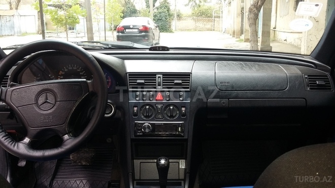 Mercedes C 220 1999, 350,000 km - 2.2 l - Bakı