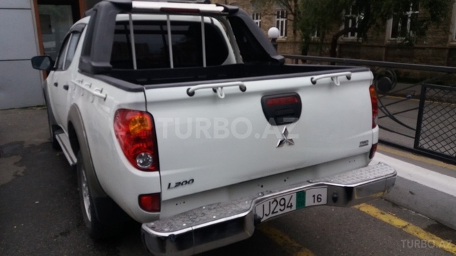 Mitsubishi L200 2014, 62,767 km - 2.5 л - Bakı