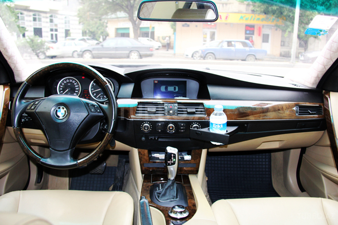 BMW 525 2005, 245,000 km - 2.5 л - Bakı