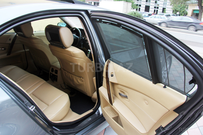 BMW 525 2005, 245,000 km - 2.5 л - Bakı