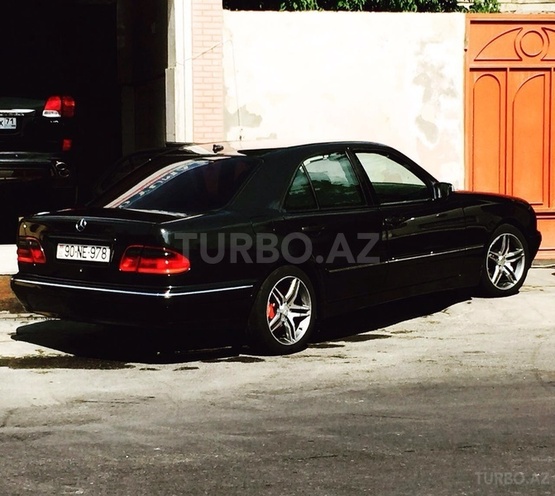 Mercedes  2002, 118,000 km - 2.2 l - Bakı