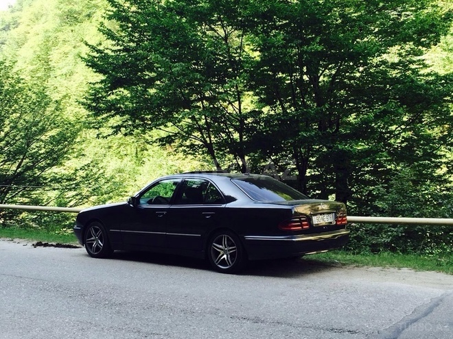 Mercedes  2002, 118,000 km - 2.2 l - Bakı