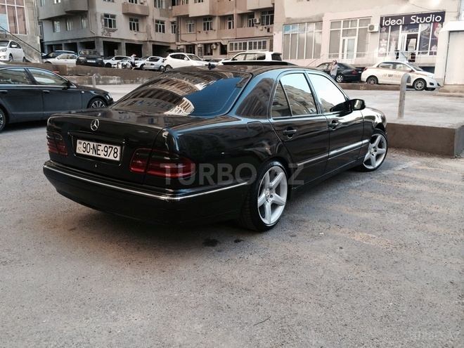 Mercedes  2002, 118,000 km - 2.2 l - Bakı
