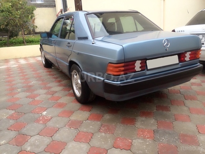 Mercedes 190 1989, 302,000 km - 2.0 l - Bakı