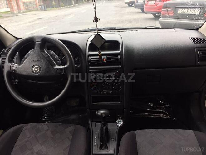 Opel Astra 1999, 25,000 km - 1.8 l - Qax
