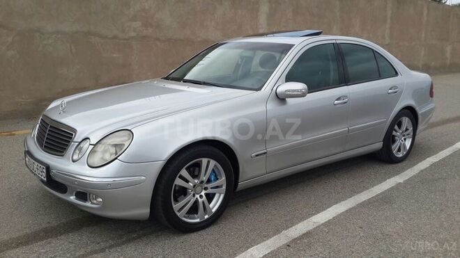 Mercedes E 220 2002, 247,000 km - 2.2 l - Sumqayıt