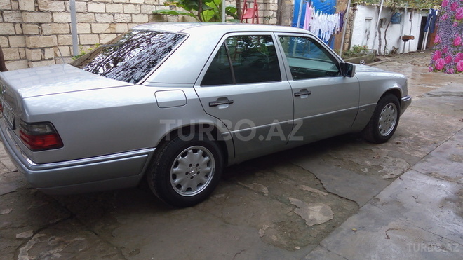 Mercedes C 220 1994, 480,000 km - 2.2 л - Beyləqan