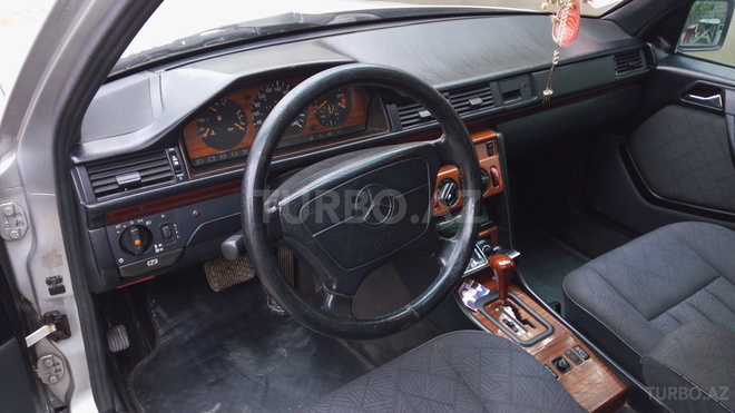 Mercedes C 220 1994, 480,000 km - 2.2 л - Beyləqan
