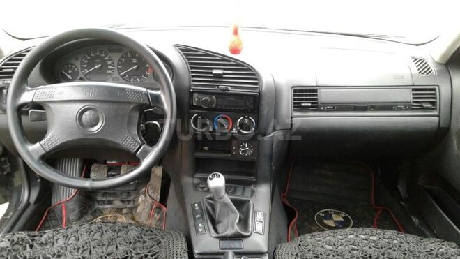 BMW 316 1993, 320,000 km - 1.6 л - Sumqayıt