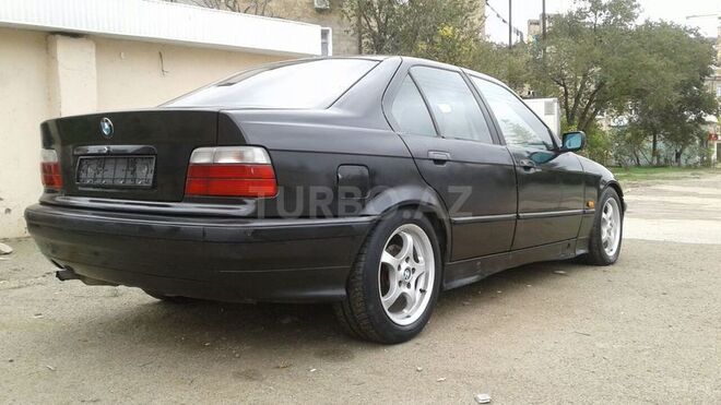 BMW 316 1993, 320,000 km - 1.6 л - Sumqayıt