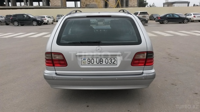 Mercedes E 220 1999, 253,785 km - 2.2 l - Sumqayıt