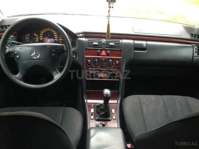 Mercedes E 200 2000, 178,000 km - 2.0 l - Sumqayıt