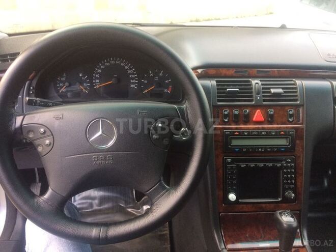 Mercedes E 320 2000, 280,000 km - 3.2 л - Bakı