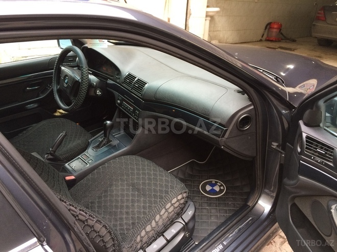 BMW 520 1997, 212,000 km - 2.0 l - Bakı