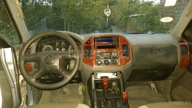 Mitsubishi Pajero 2006, 220,000 km - 0.3 l - Bakı