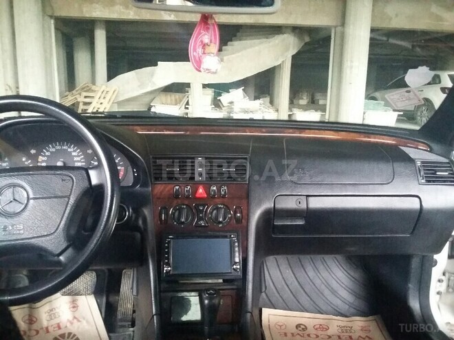 Mercedes C 230 1999, 208,000 km - 2.3 l - Bakı