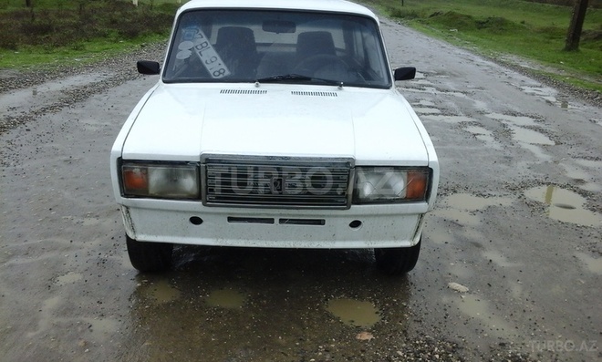 LADA (VAZ) 2107 1993, 250,000 km - 0.2 l - Xudat