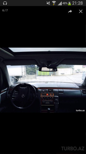 Mercedes E 240 2001, 181,234 km - 2.4 л - Bakı