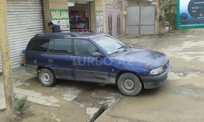Opel Astra 1995, 444,567 km - 1.6 l - Bakı