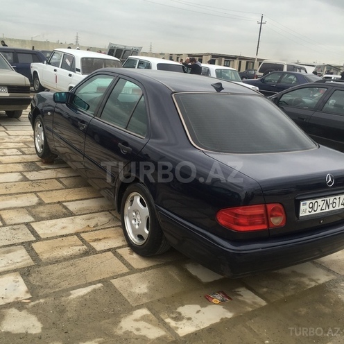Mercedes E 200 1998, 298,000 km - 2.0 l - Xırdalan