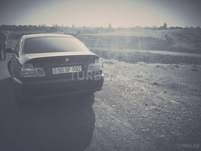 BMW 320 2002, 267,000 km - 2.2 l - Ağdaş